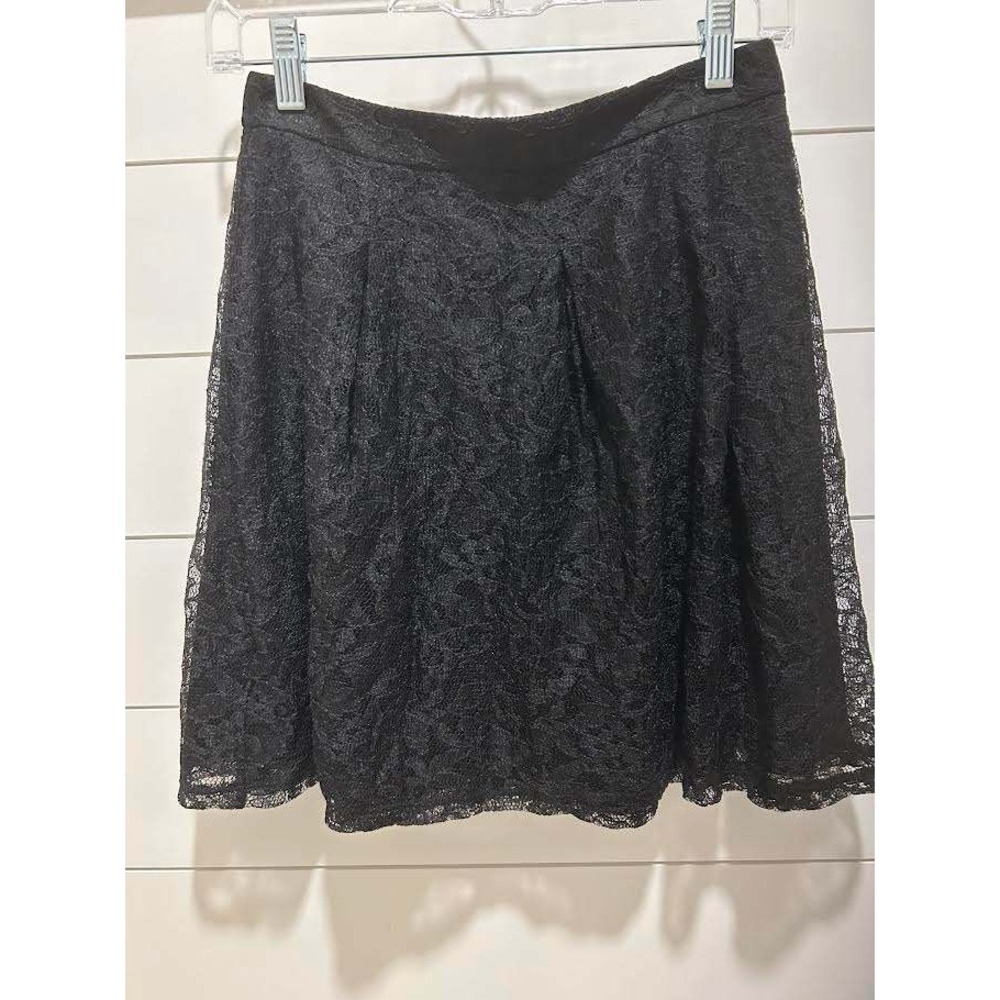 Express Black Floral Lace A-Line Mini Skirt Size 6 Witchy Goth Dark Academia